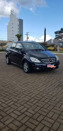 MERCEDES-BENZ B 180 1.7 FAMILY 8V GASOLINA 4P AUTOMÁTICO